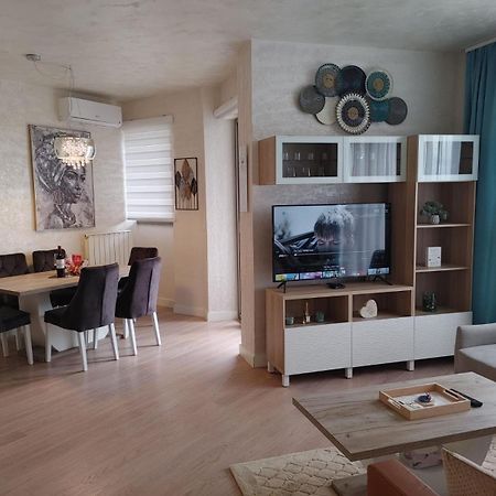Gigi Apartment Belgrad Exterior foto